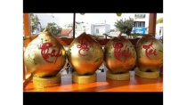 Trái dừa vẽ thư pháp Trái dừa vẽ thư pháp