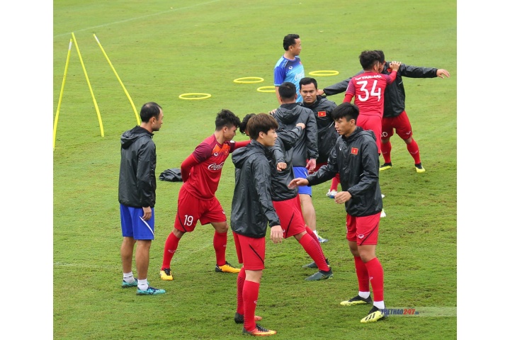 Cái khó của HLV Park và lời khuyên của Đỗ Duy Mạnh cho lứa U23 VN