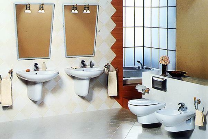 Thiết bị vệ sinh Inax