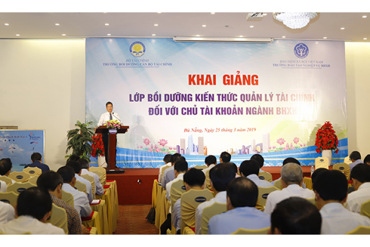 Khai giảng Lớp bồi dưỡng quản lý tài chính đối với chủ tài khoản