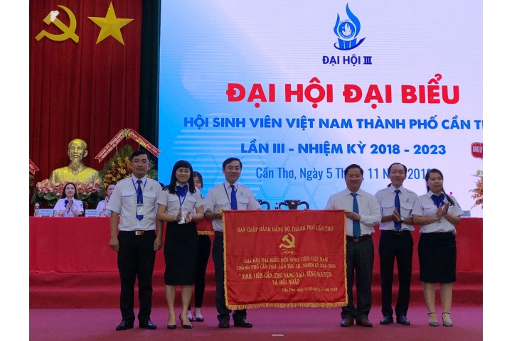 Phấn đấu giới thiệu việc làm cho 10.000 sinh viên - Báo Cần Thơ Online
