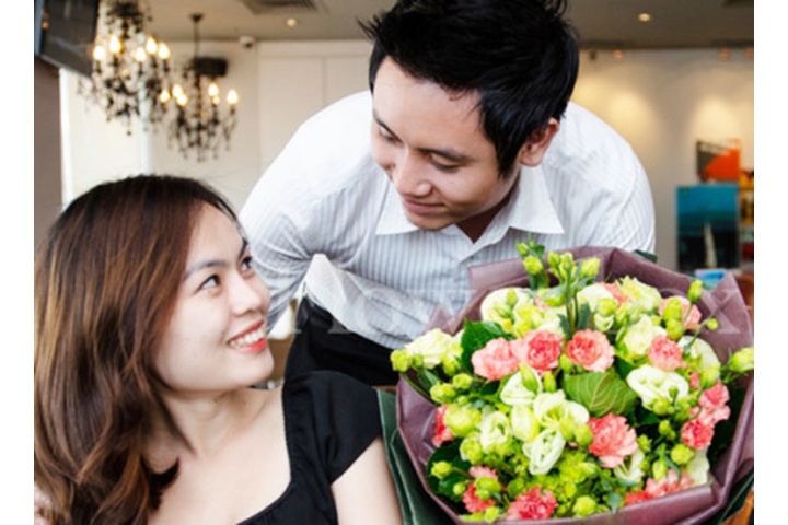 Ngày Quốc tế Phụ nữ 8/3 đàn ông nên làm gì để một nửa của mình hạnh ...