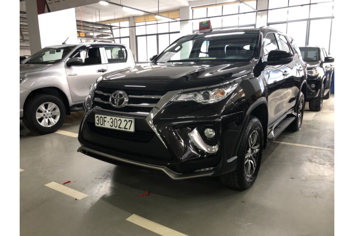 Cho thuê xe tự lái 7 chỗ tại TP.HCM | Dịch Vụ Ô Tô | Otosaigon - Xe ...
