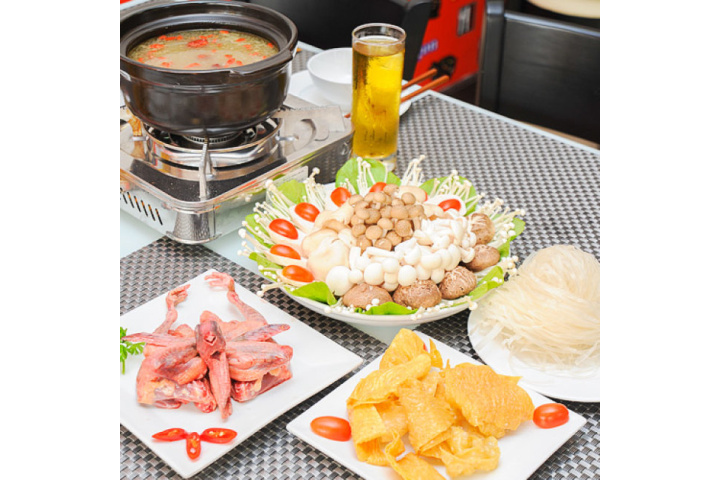 Lẩu Ngon Cho 2 Người Tại Nhà Hàng Bít Tết Ngon Hà Nội
