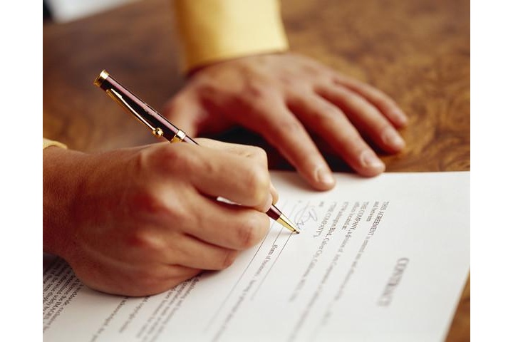 Di chúc viết tay không công chứng có được pháp luật chấp nhận?