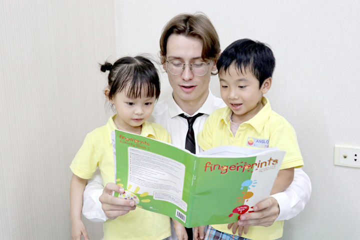 Tầm quan trọng và bí quyết tạo môi trường học tiếng Anh cho bé tại ...