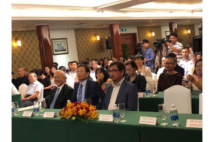 Chuyện ngõ nghèo" của Nguyễn Xuân Khánh đạt giải Sách hay 2018 | Lao ...