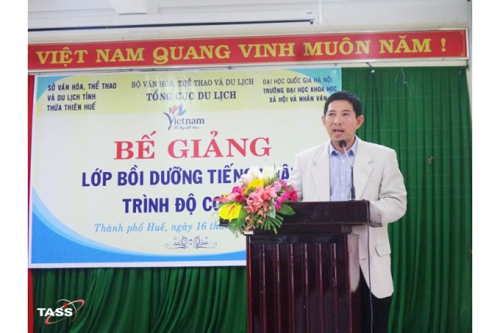 Bế giảng Lớp bồi dưỡng tiếng Nhật trình độ cơ bản tại Miền Trung