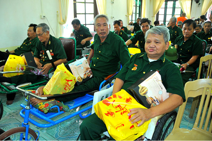Người có công với cách mạng định cư ở nước ngoài sẽ được hưởng chính ...