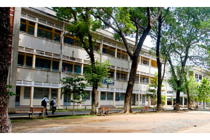 Trường Đại Học Bách Khoa Tp.HCM