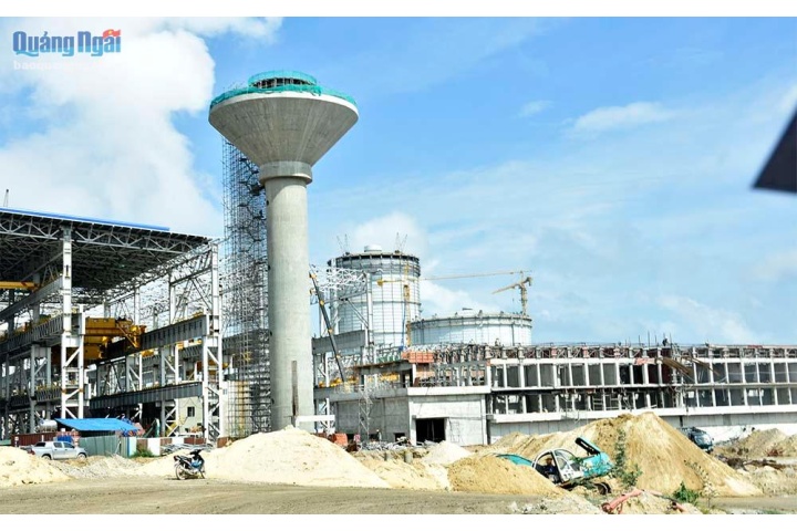 Cận cảnh Khu liên hiệp sản xuất gang thép Hòa Phát Dung Quất - Báo ...