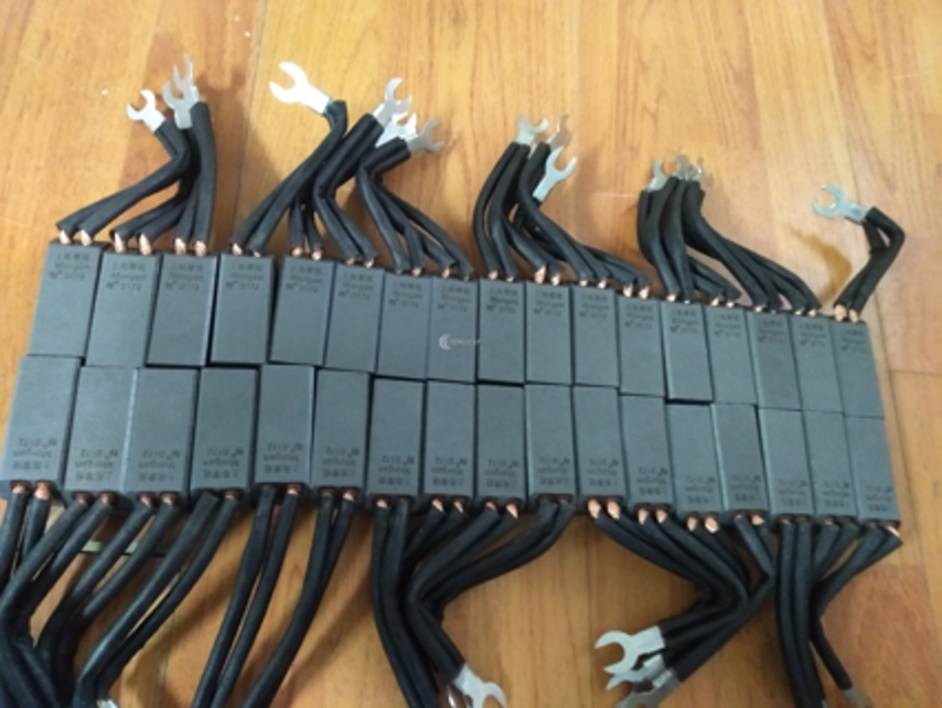 Chổi than công nghiệp :EG4, EG0, RE60, E50,RC53, KD5883K….